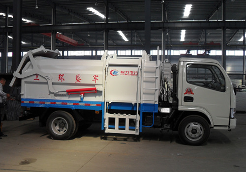 東風銳鈴側裝壓縮式<a data-cke-saved-href=http://www.dfxqc.com/lajiche/ href=http://www.dfxqc.com/lajiche/ target=_blank class=infotextkey><a href=http://www.njsjdq.com/ljc target=_blank class=infotextkey>垃圾車</a></a>